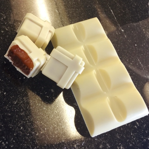 Fat Daddio's Polycarbonate Rounded Square Bar Chocolate Mold 11”x 7” Translucent - Picture 3 of 8